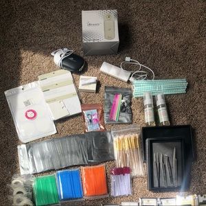 Lash extension supplies